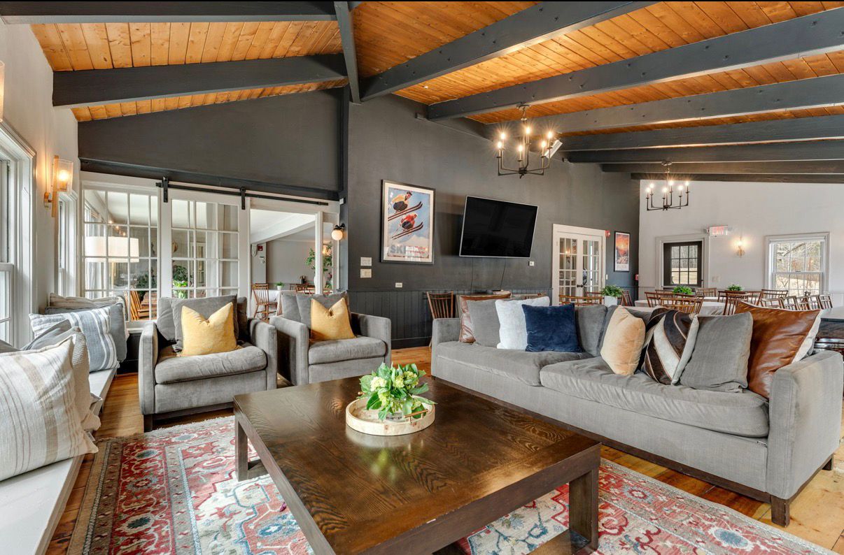 Red Clover Estate — Great Room lounge configuration